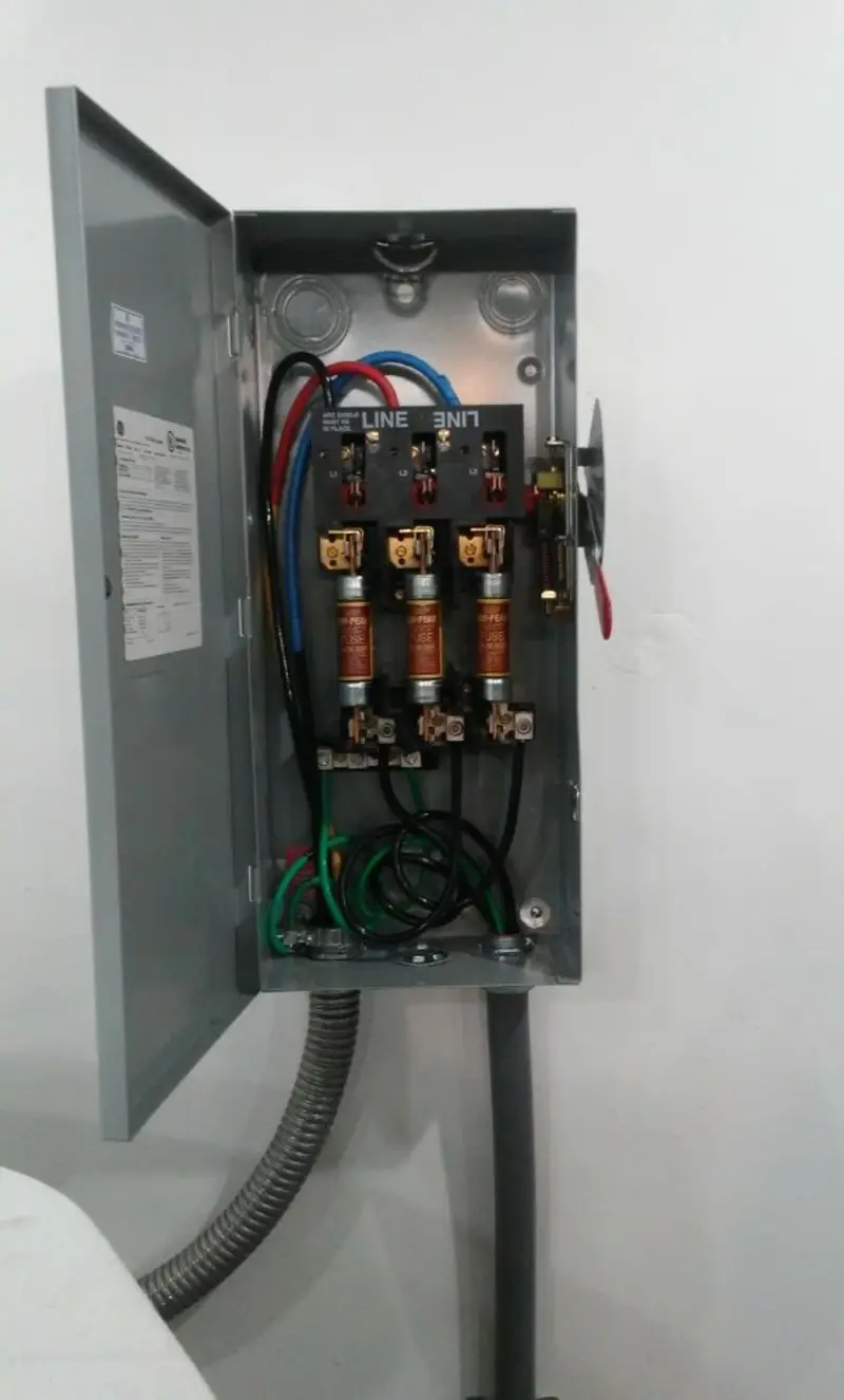 Three-phase disconnect switch installed for Electrical Wiring & Rewiring in Jackson